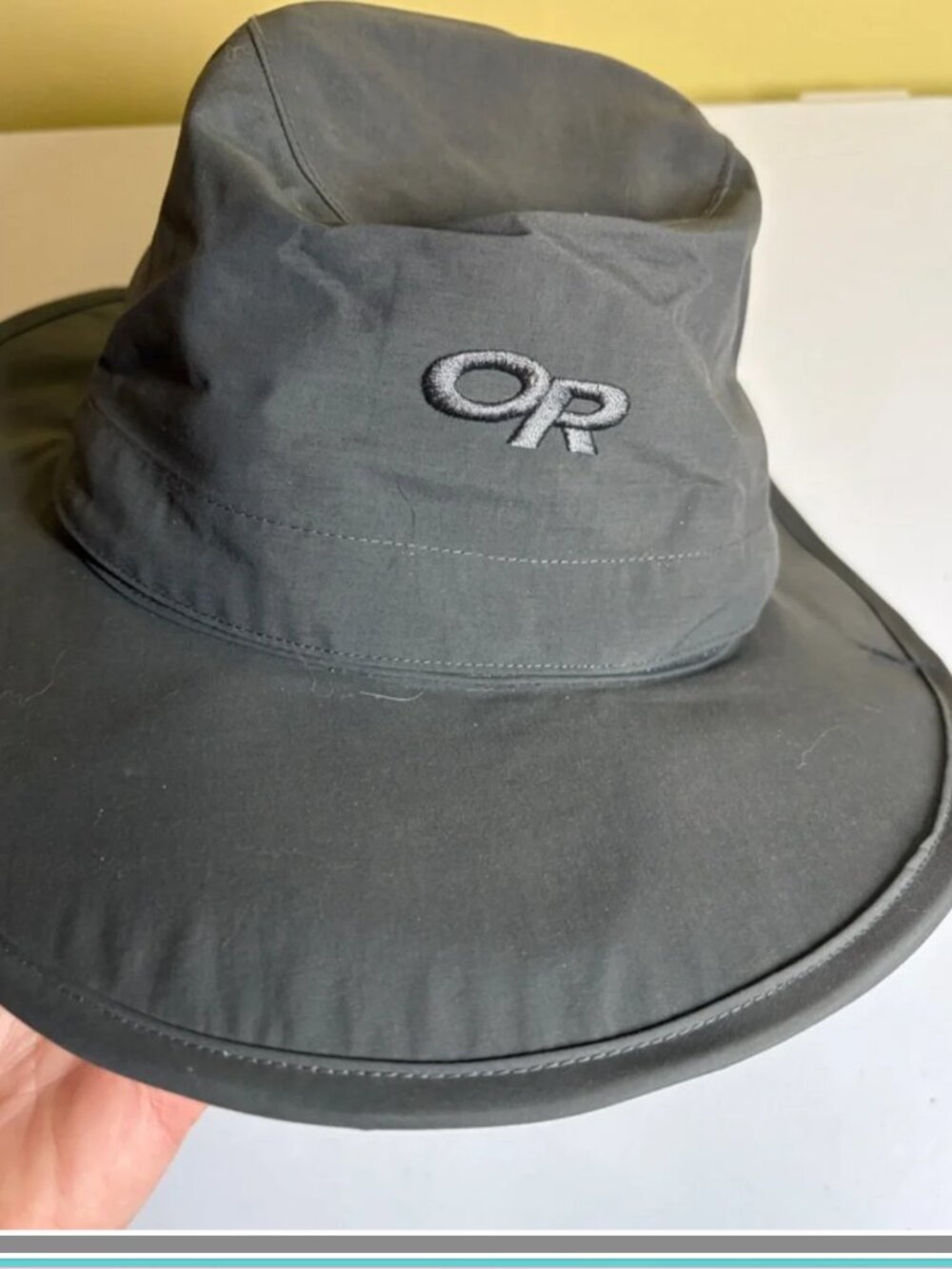 Dark gray Gore-Tex hat with vented rainfly, water repellant sun hat size large